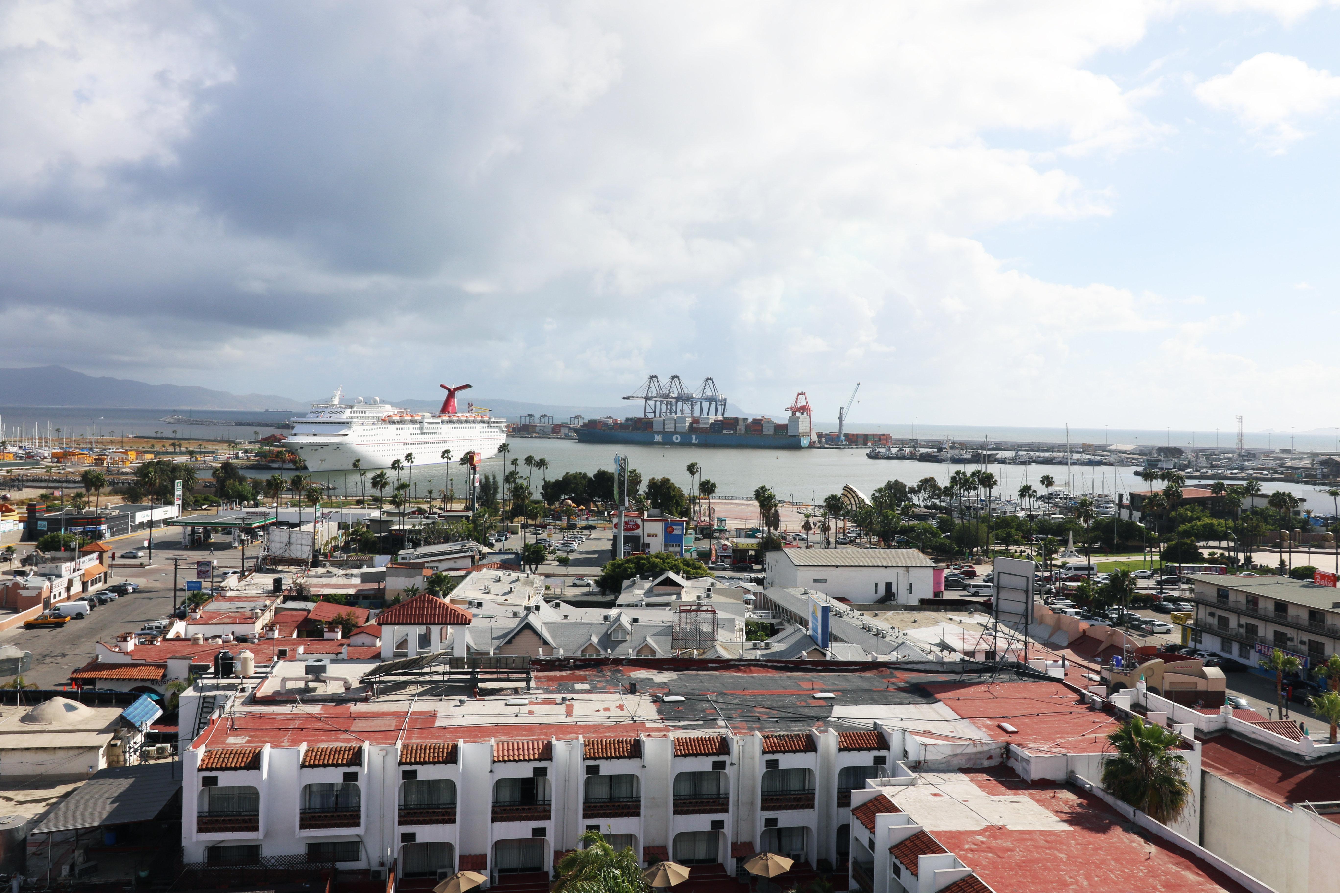 Holiday Inn Express & Suites - Ensenada Centro By Ihg Екстер'єр фото