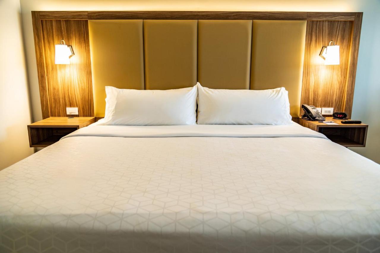 Holiday Inn Express & Suites - Ensenada Centro By Ihg Екстер'єр фото